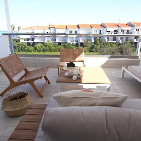 Hanioti Suite Maisonette In Front Of The Sea Dış mekan fotoğraf