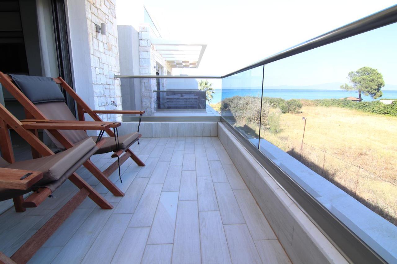 Hanioti Suite Maisonette In Front Of The Sea Dış mekan fotoğraf
