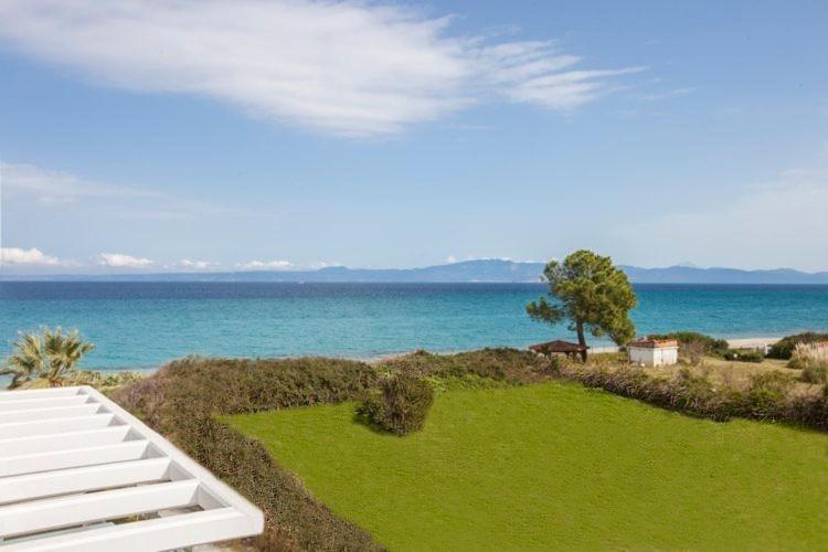 Hanioti Suite Maisonette In Front Of The Sea Dış mekan fotoğraf