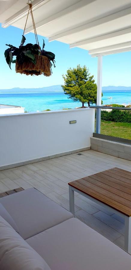 Hanioti Suite Maisonette In Front Of The Sea Dış mekan fotoğraf